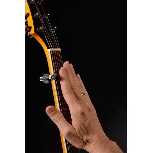 Glider Rolling Capo - GL-1 af Greg Bennett